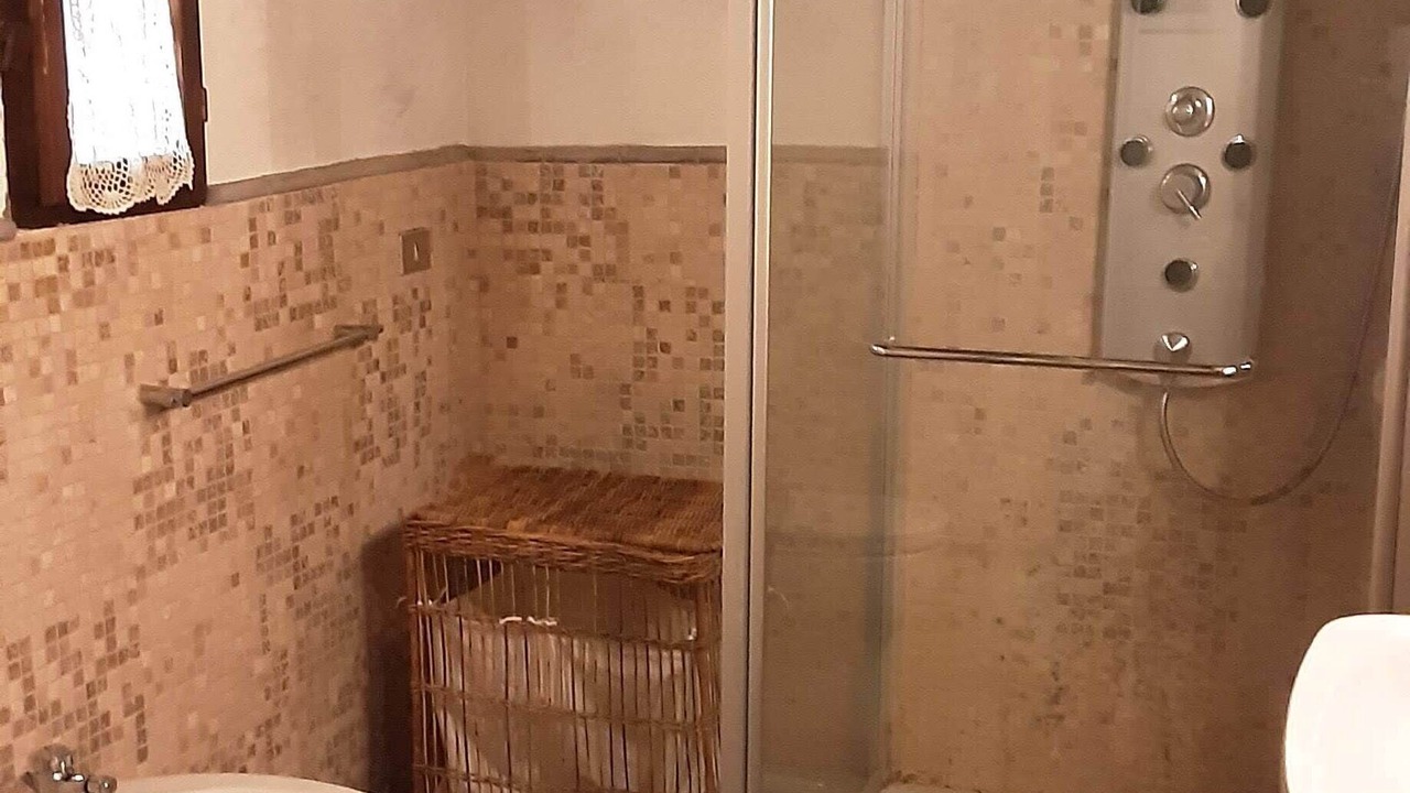Photo of Bathroom in Gaiole in Chianti
