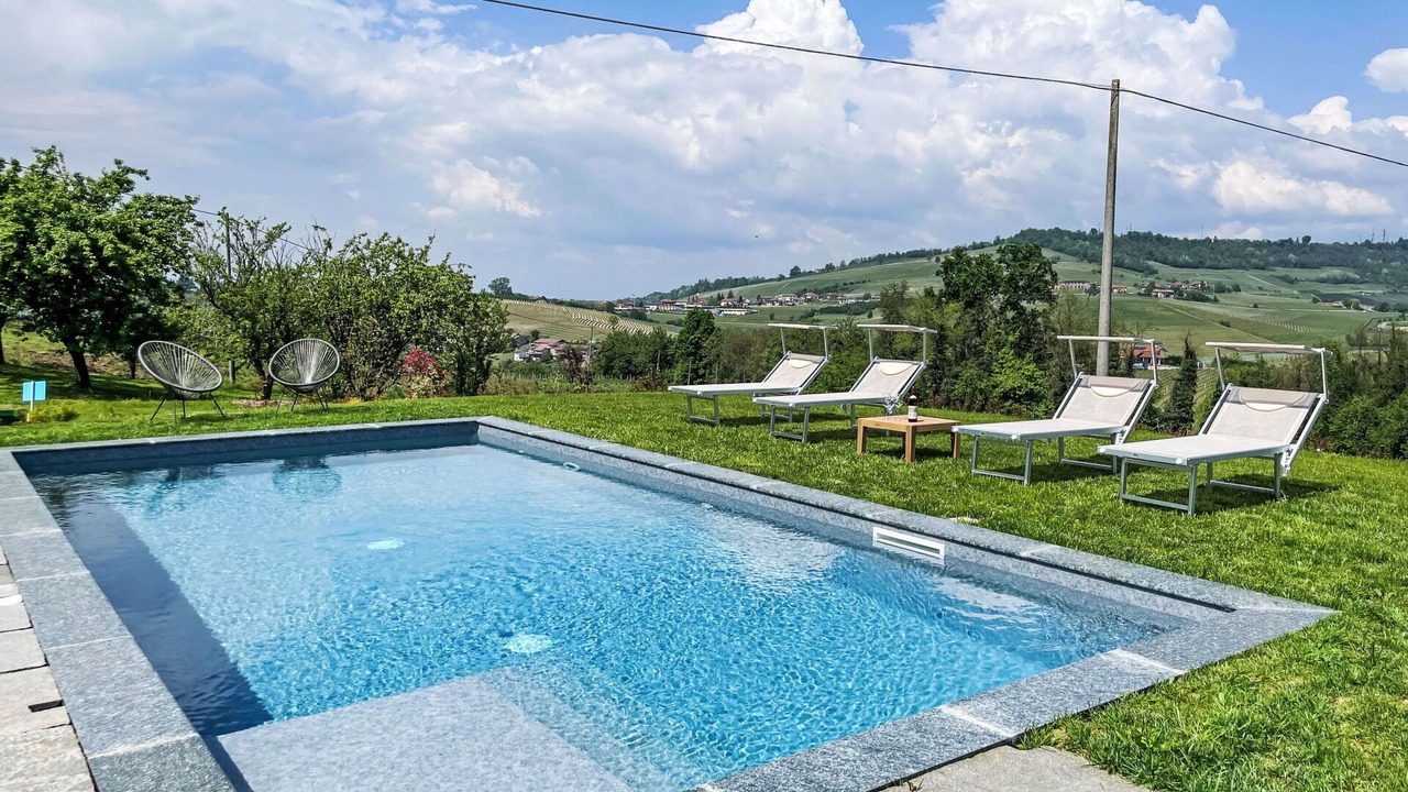 Photo of Outdoor in Novello