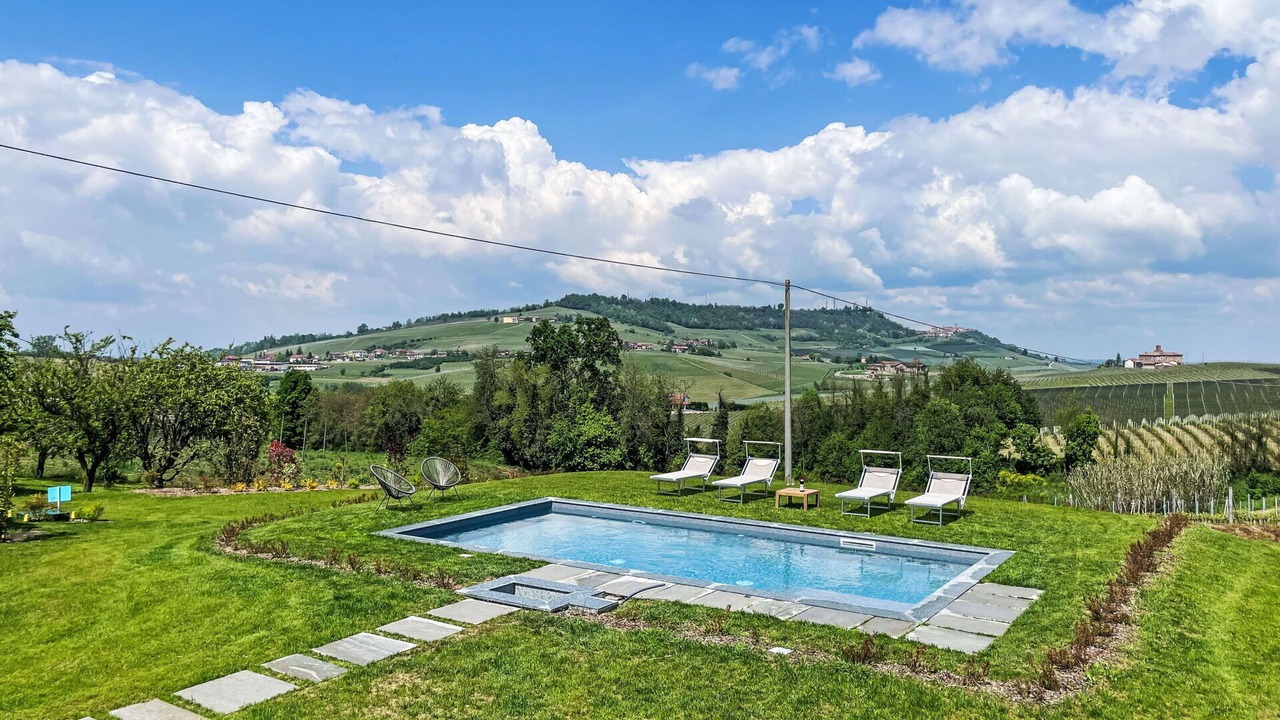 Photo of Outdoor in Novello
