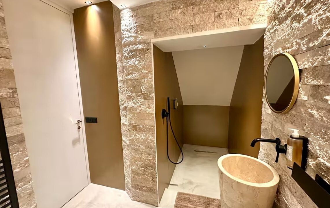 Photo of Bathroom in Tivoli