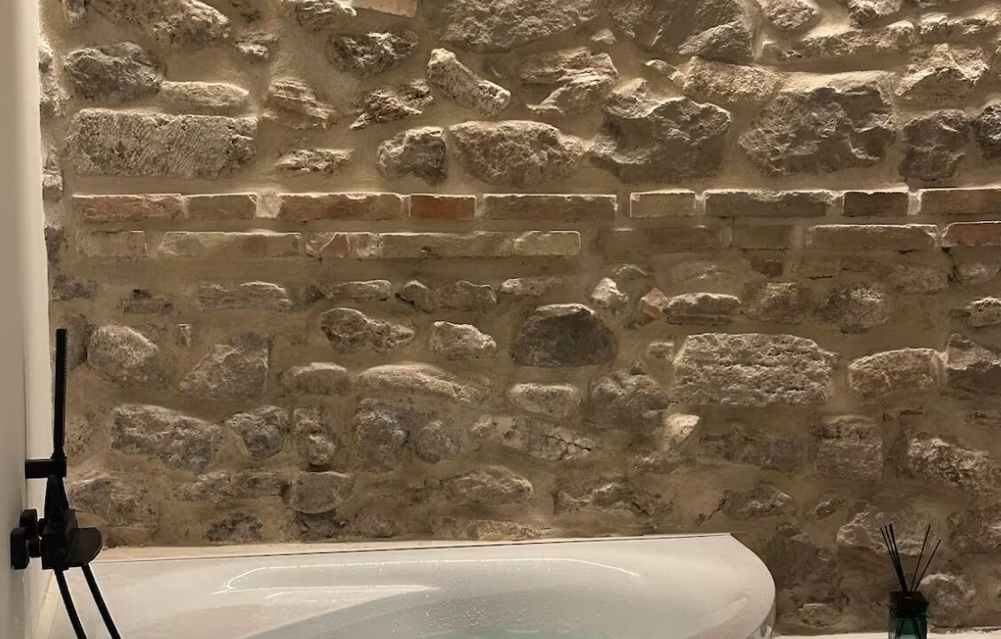 Photo of Bathroom in Tivoli