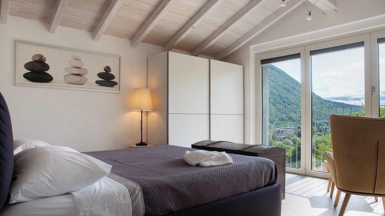 Photo of Bedroom in Laveno