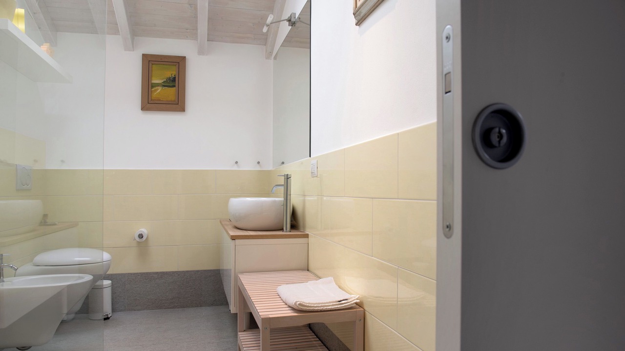 Photo of Bathroom in Laveno