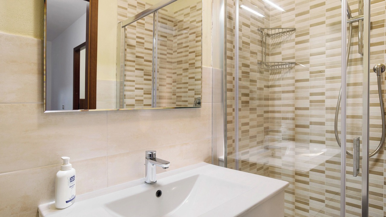 Photo of Bathroom in Careggine