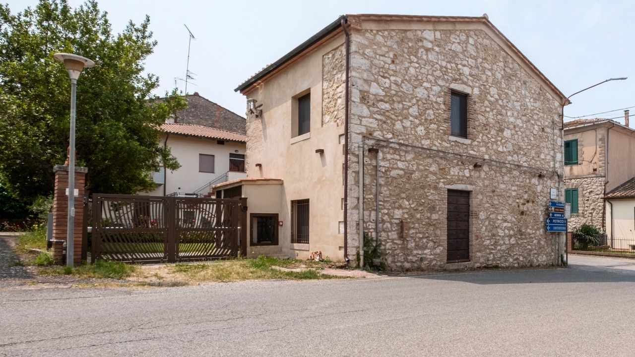 Photo of Outdoor in Semproniano