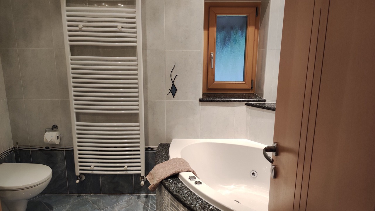Photo of Bathroom in Laives