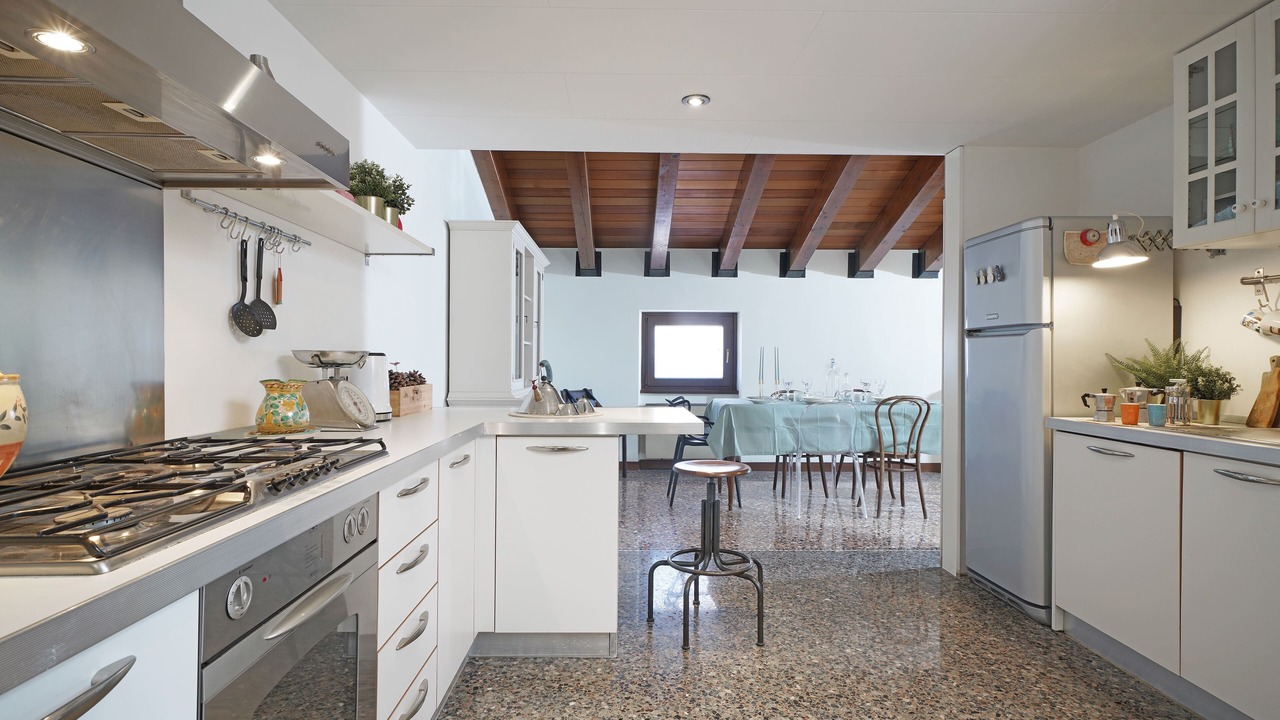 Photo of Kitchen in Peschiera del Garda City Centre