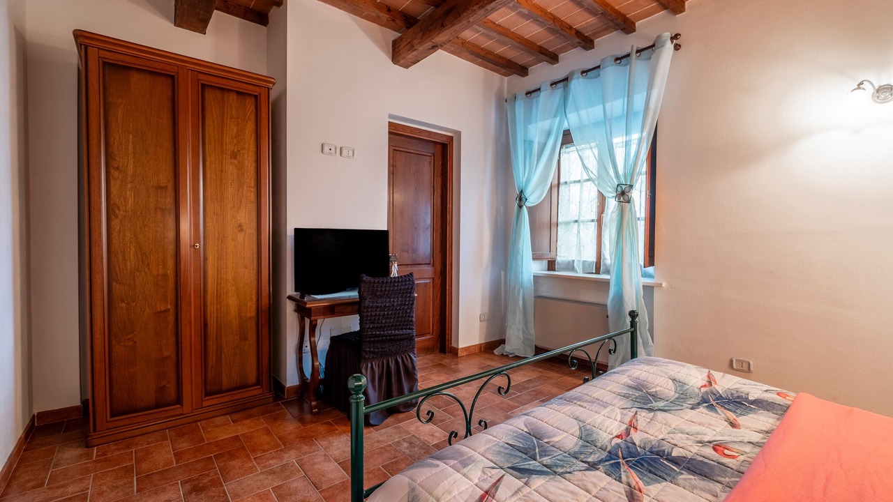 Photo of Bedroom in Catabbio