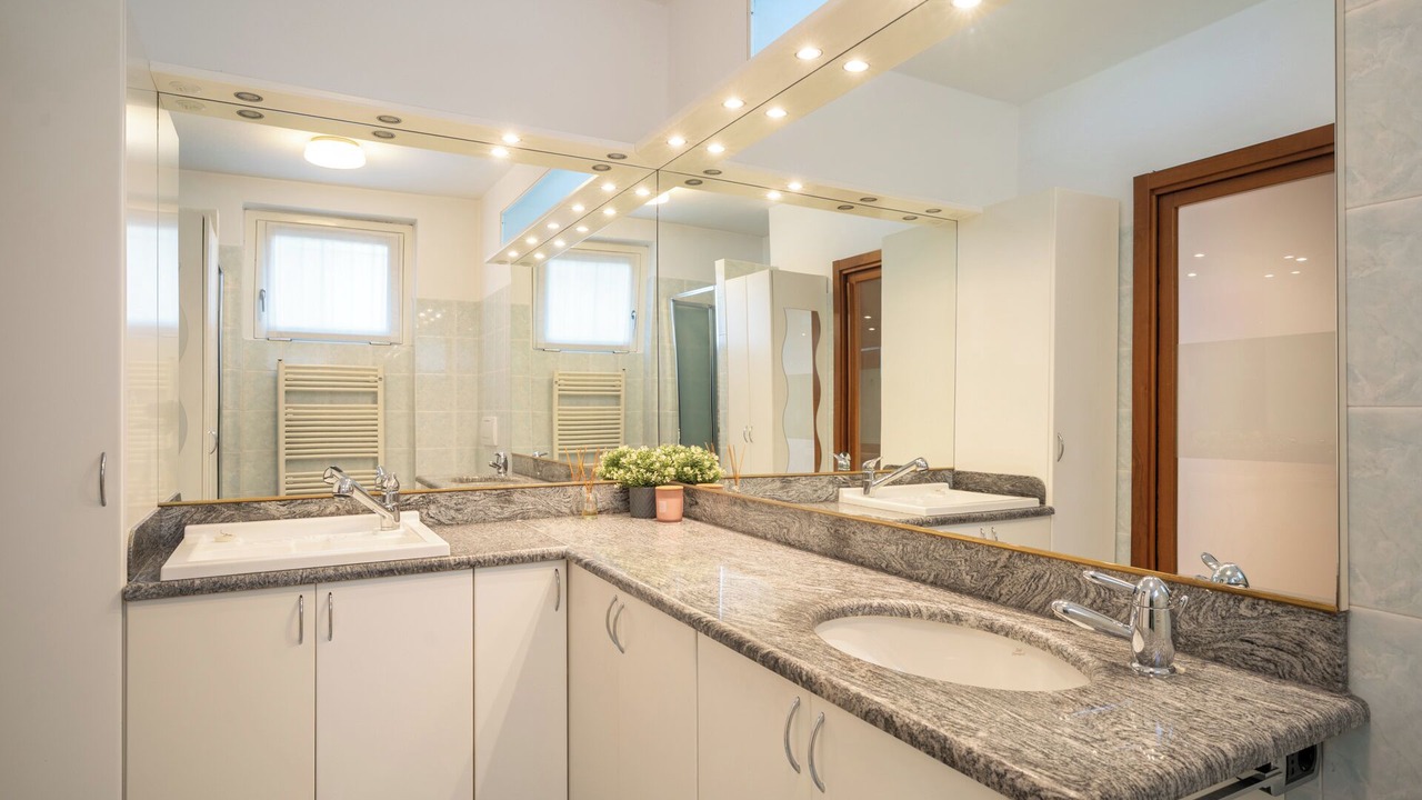 Photo of Bathroom in Sala Al Barro