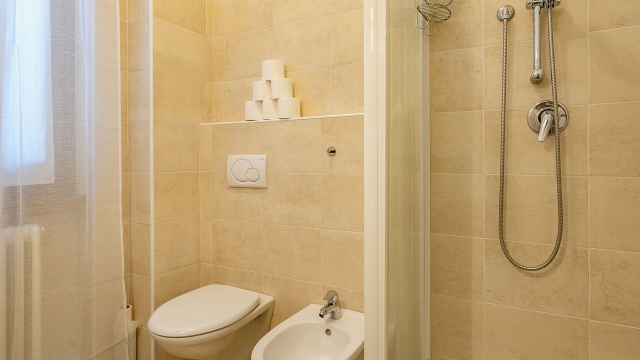 Photo of Bathroom in Introbio