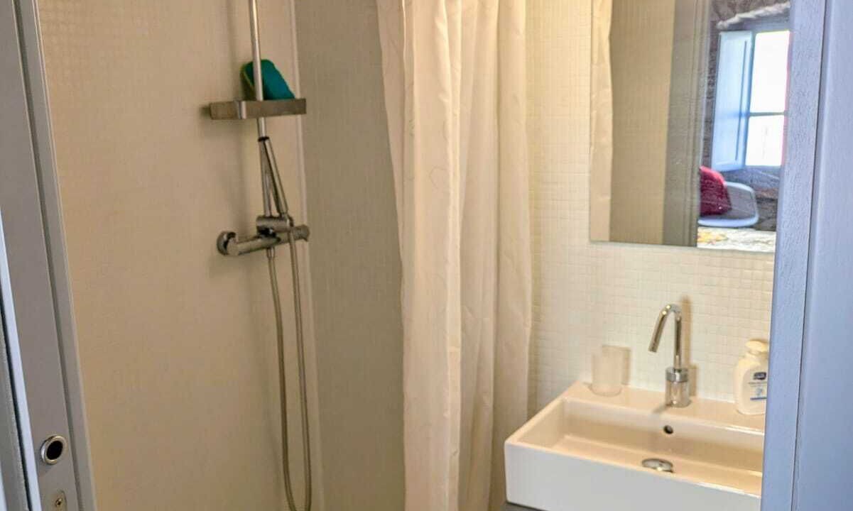 Photo of Bathroom in Bosa Historic Centre