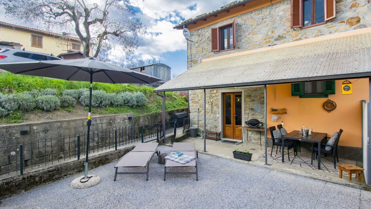 Photo of Patio Balcony in Mologno