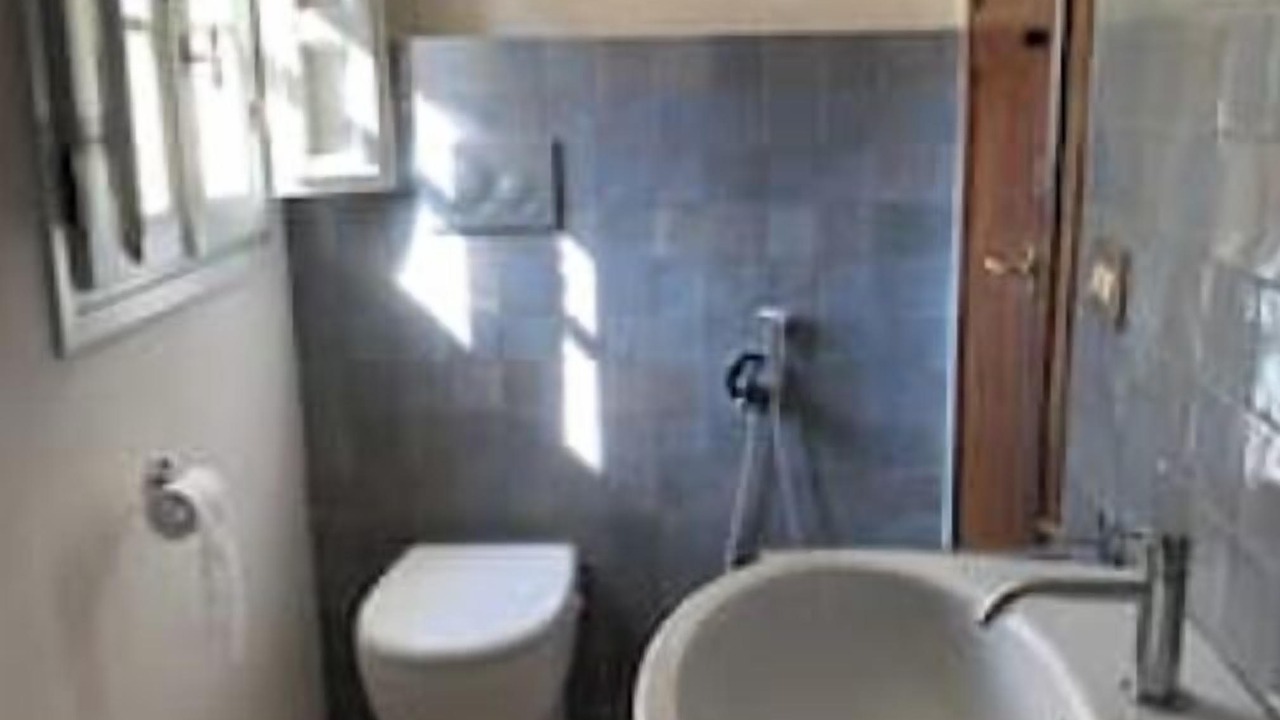 Photo of Bathroom in Loppeglia