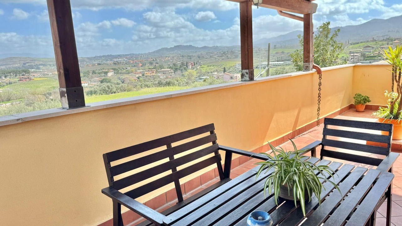 Photo of Patio Balcony in Borghesiana