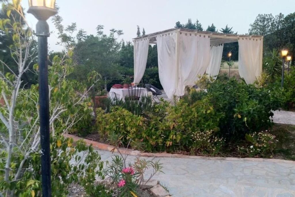 Photo of Outdoor in Catona