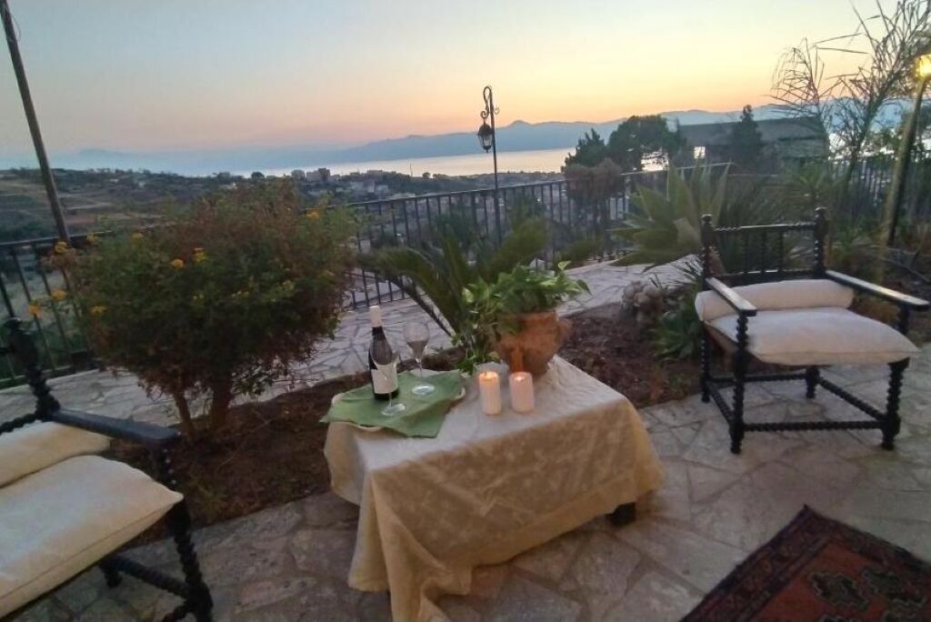 Photo of Outdoor in Catona