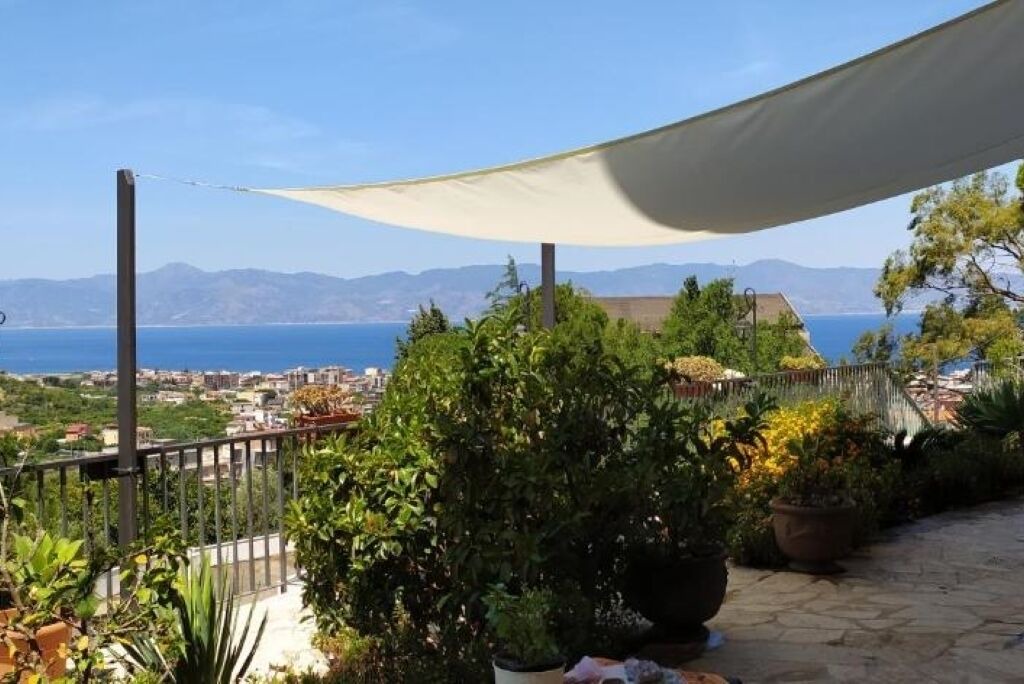 Photo of Outdoor in Catona
