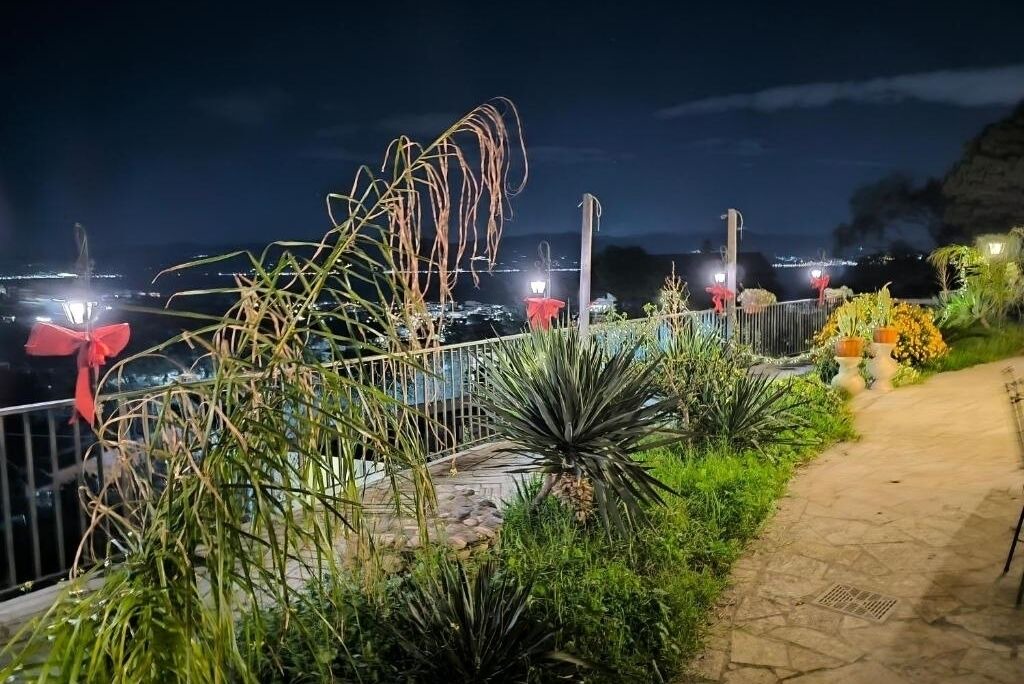 Photo of Outdoor in Catona