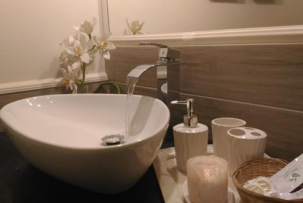 Photo of Bathroom in Catona