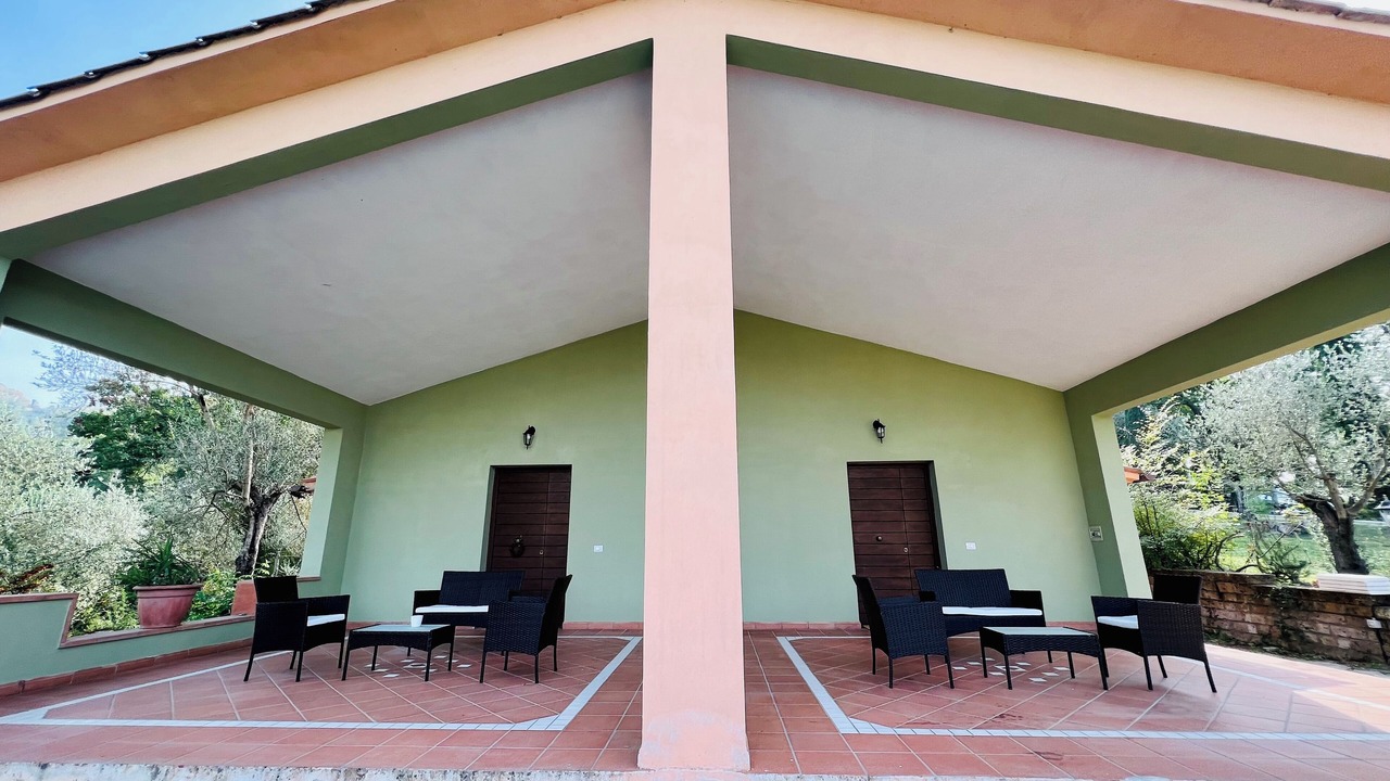 Photo of Patio Balcony in Giove