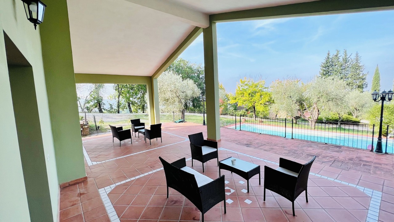 Photo of Patio Balcony in Giove