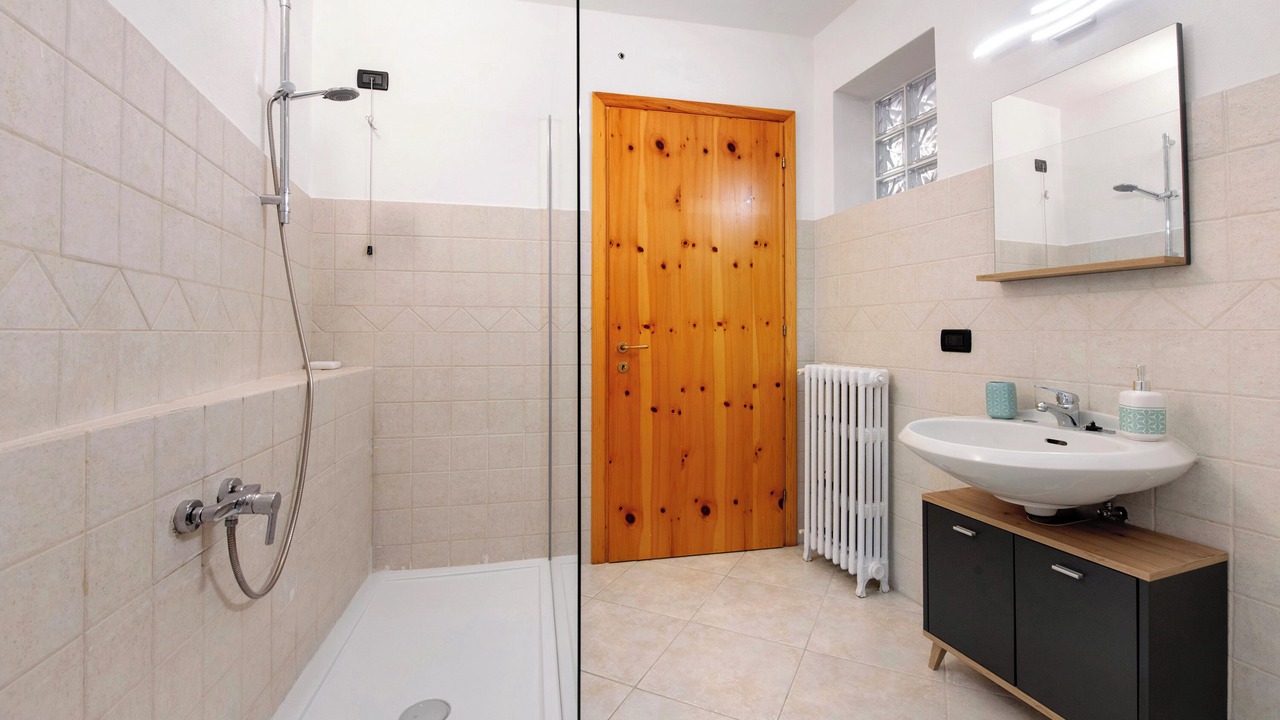 Photo of Bathroom in Esmate