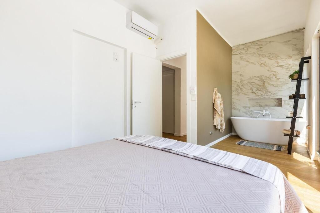 Photo of Bedroom in Matino