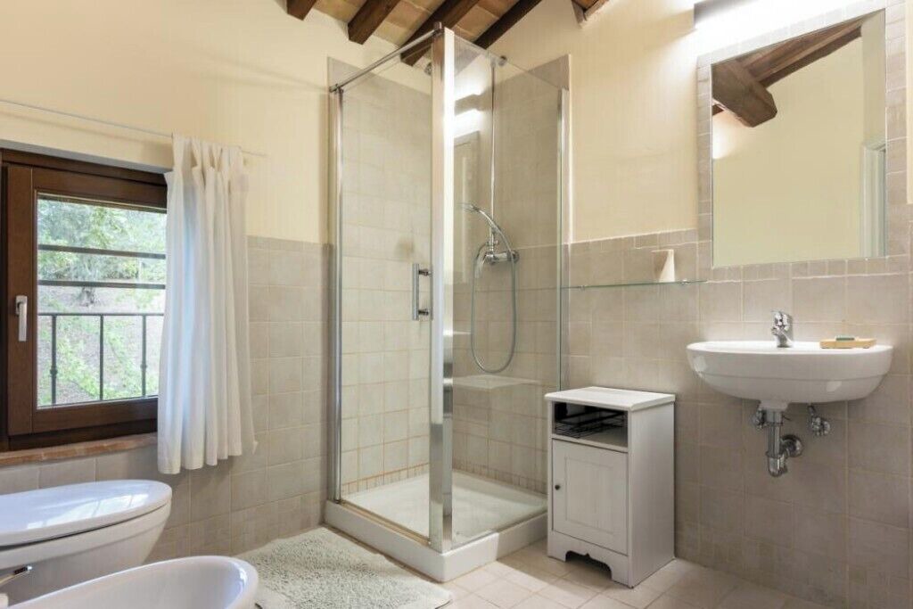 Photo of Bathroom in Camporotondo di Fiastrone