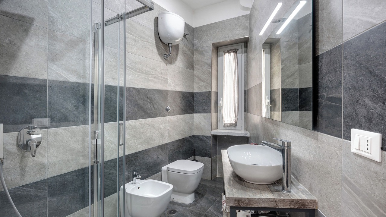 Photo of Bathroom in Naples