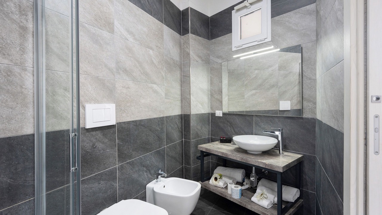 Photo of Bathroom in Naples