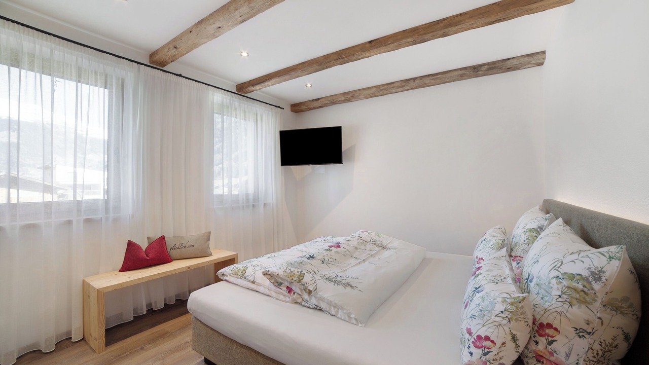 Photo of Bedroom in San Martino in Passiria