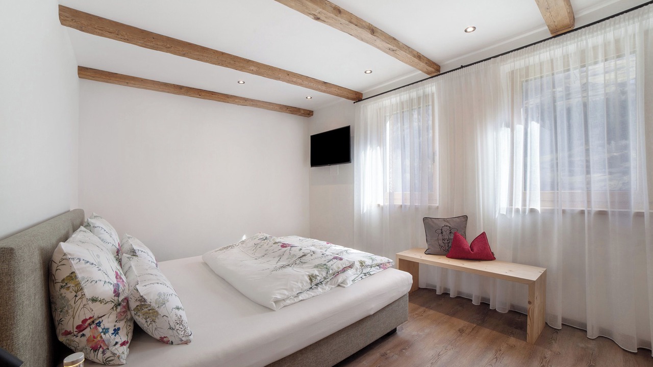 Photo of Bedroom in San Martino in Passiria