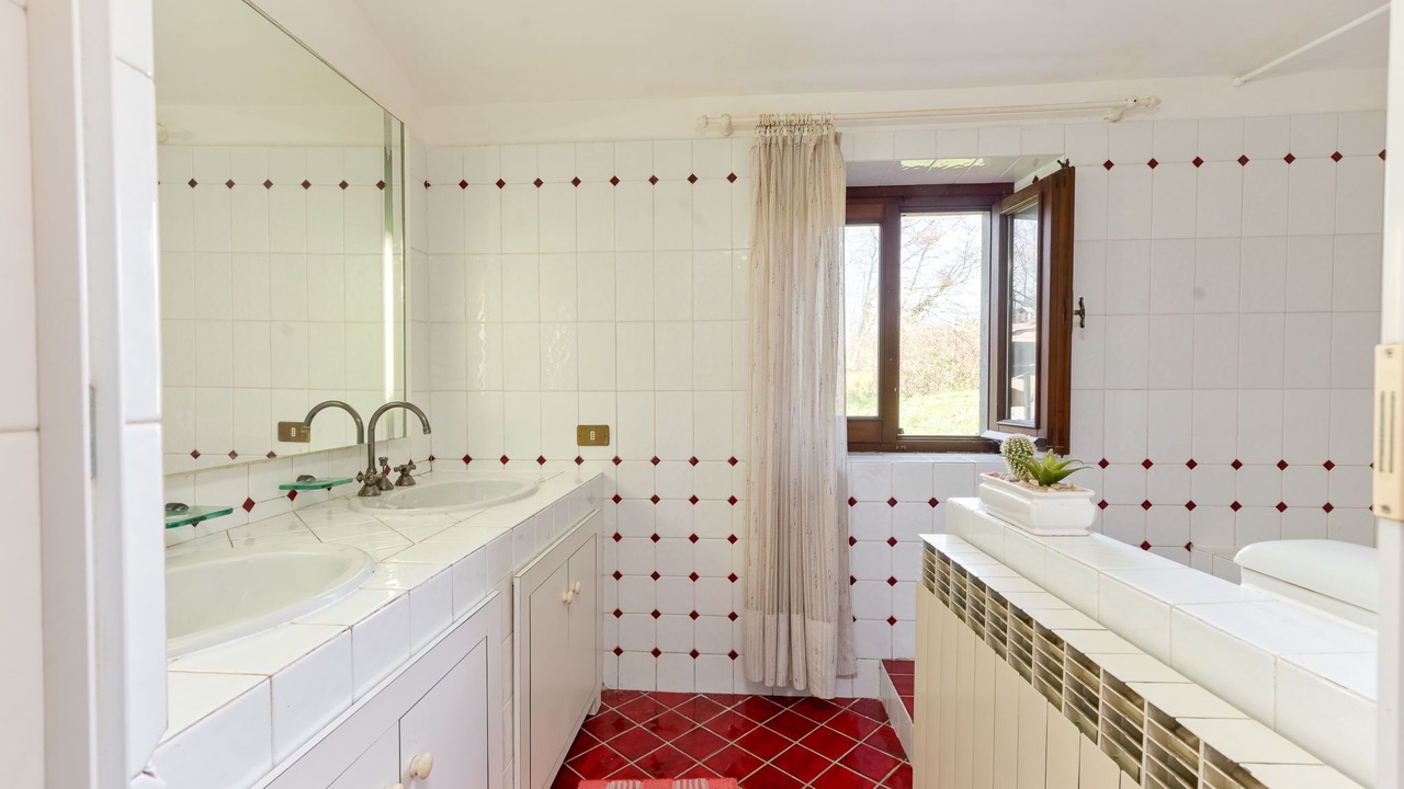 Photo of Bathroom in Boccheggiano