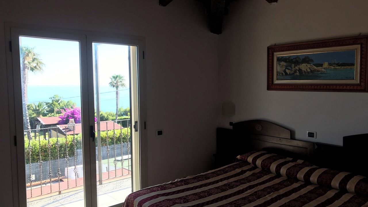 Photo of Bedroom in Defensola