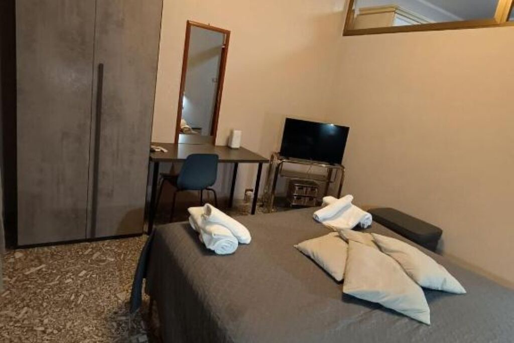 Photo of Bedroom in Prenestino-Labicano