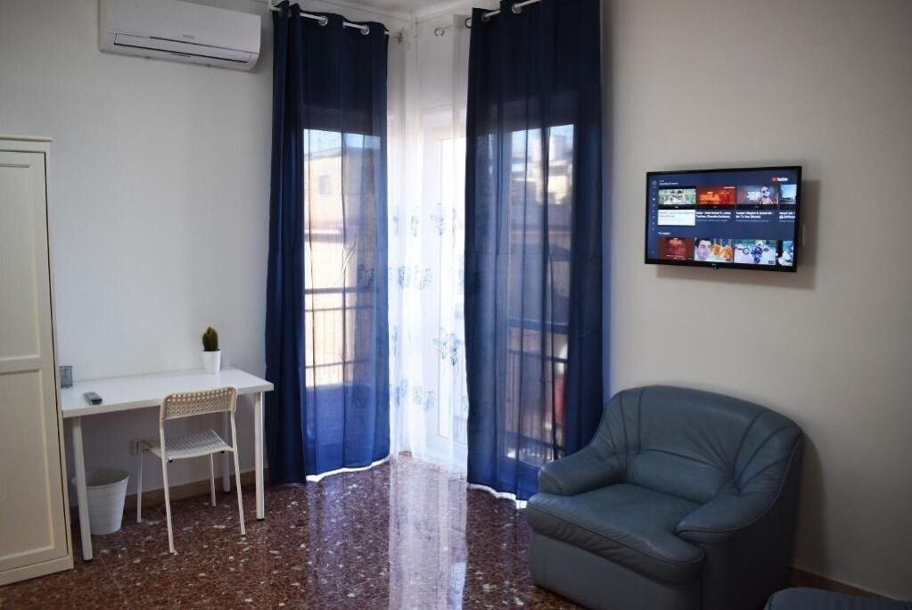 Photo of Livingroom in Naples City Centre