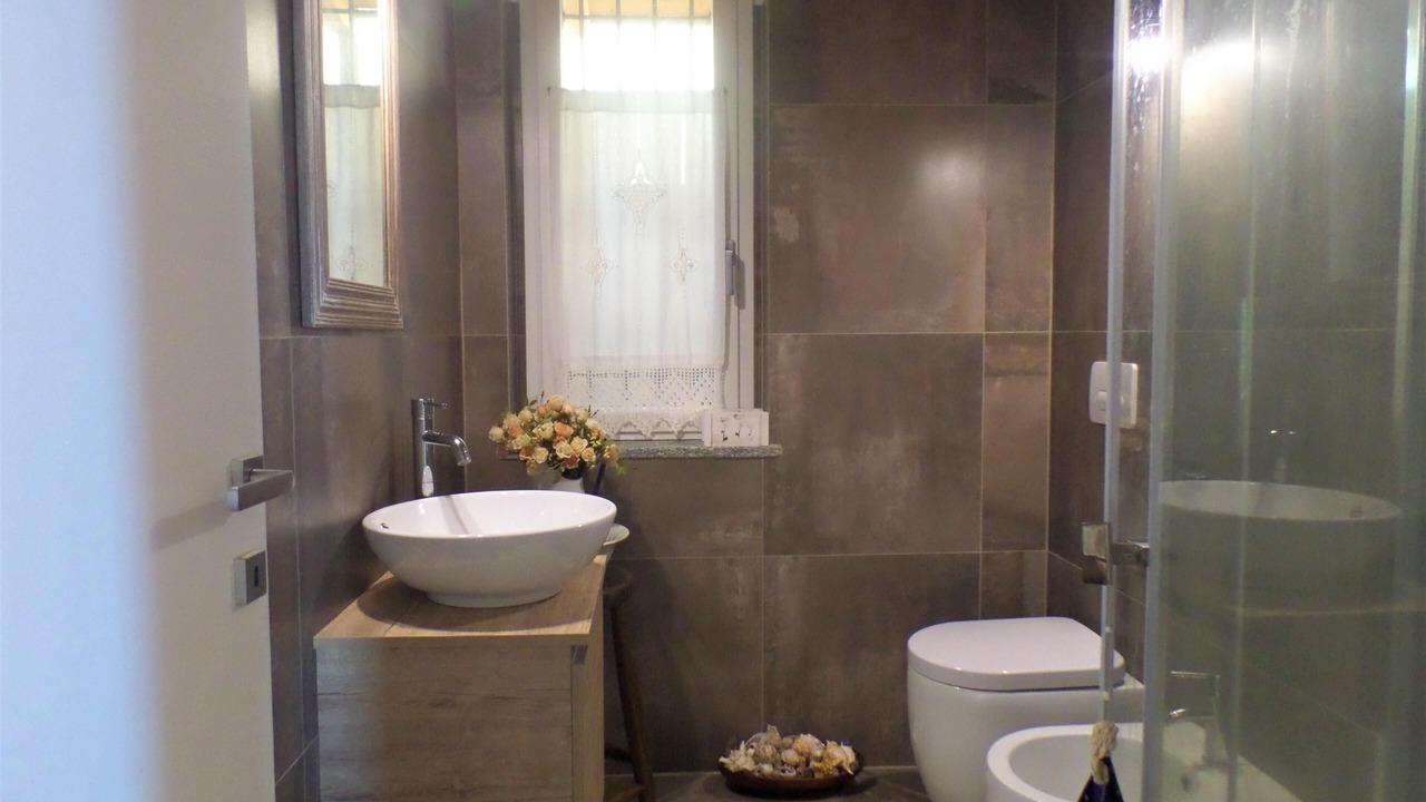 Photo of Bathroom in Lesa