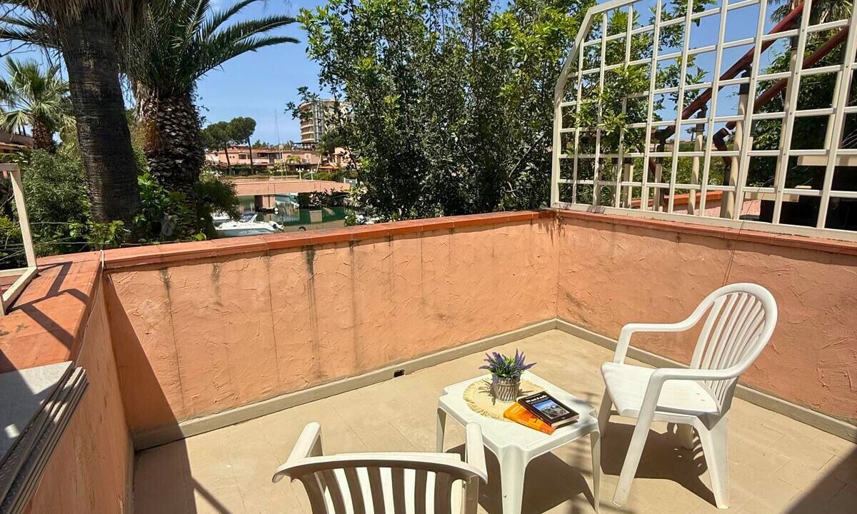 Photo of Patio Balcony in Furnari