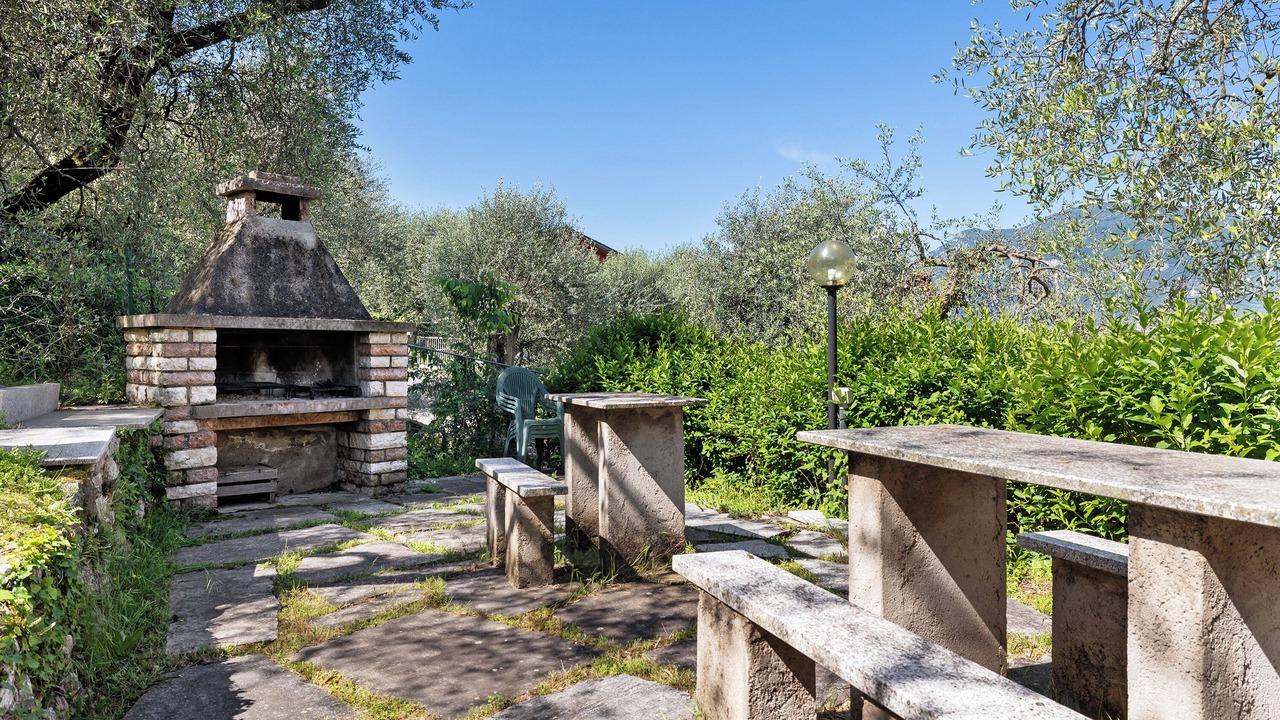 Photo of Outdoor in Assenza