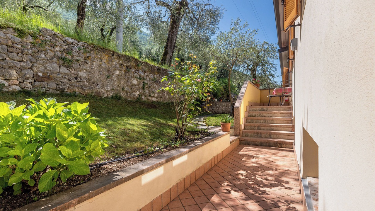 Photo of Outdoor in Assenza
