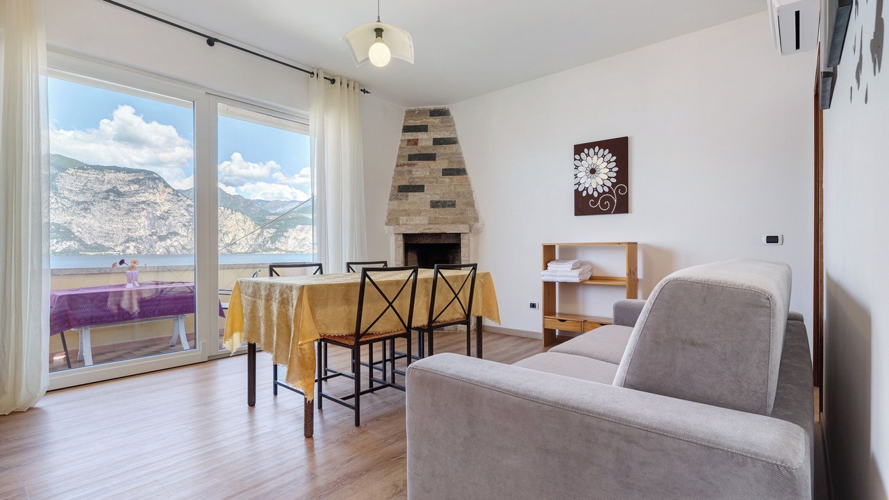Photo of Livingroom in Assenza