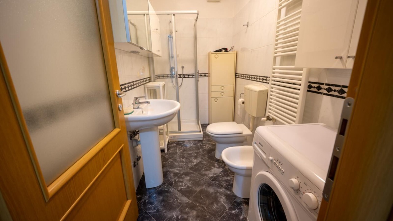 Photo of Bathroom in Leini