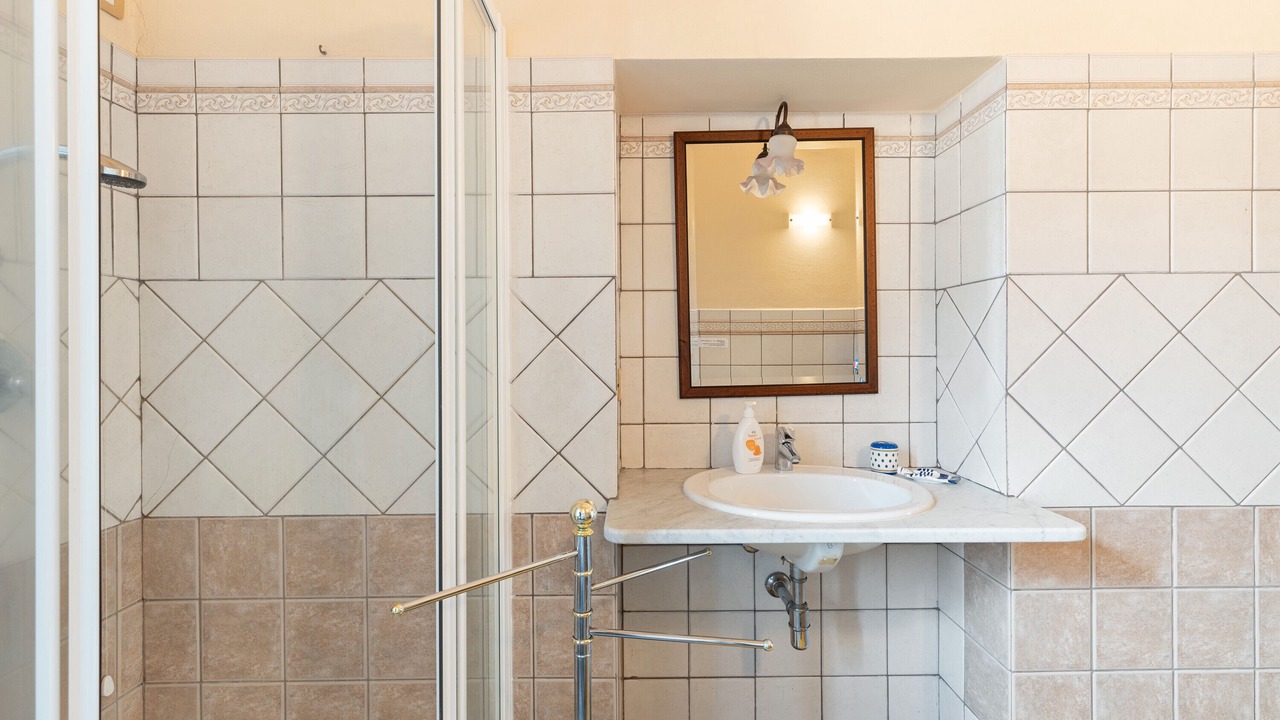 Photo of Bathroom in Bosa Historic Centre