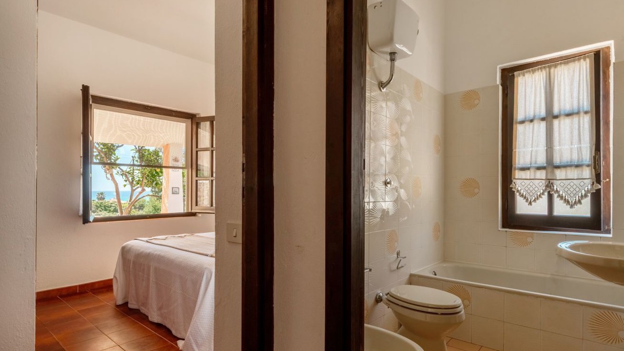 Photo of Bathroom in Solanas
