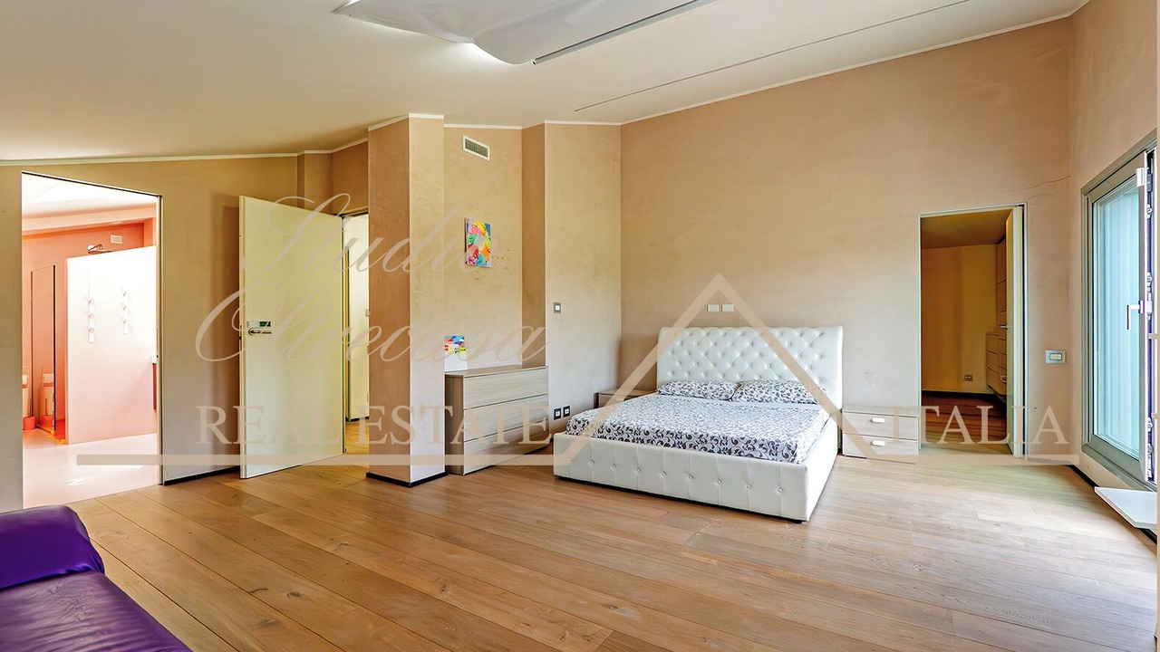 Photo of Bedroom in Montano Lucino