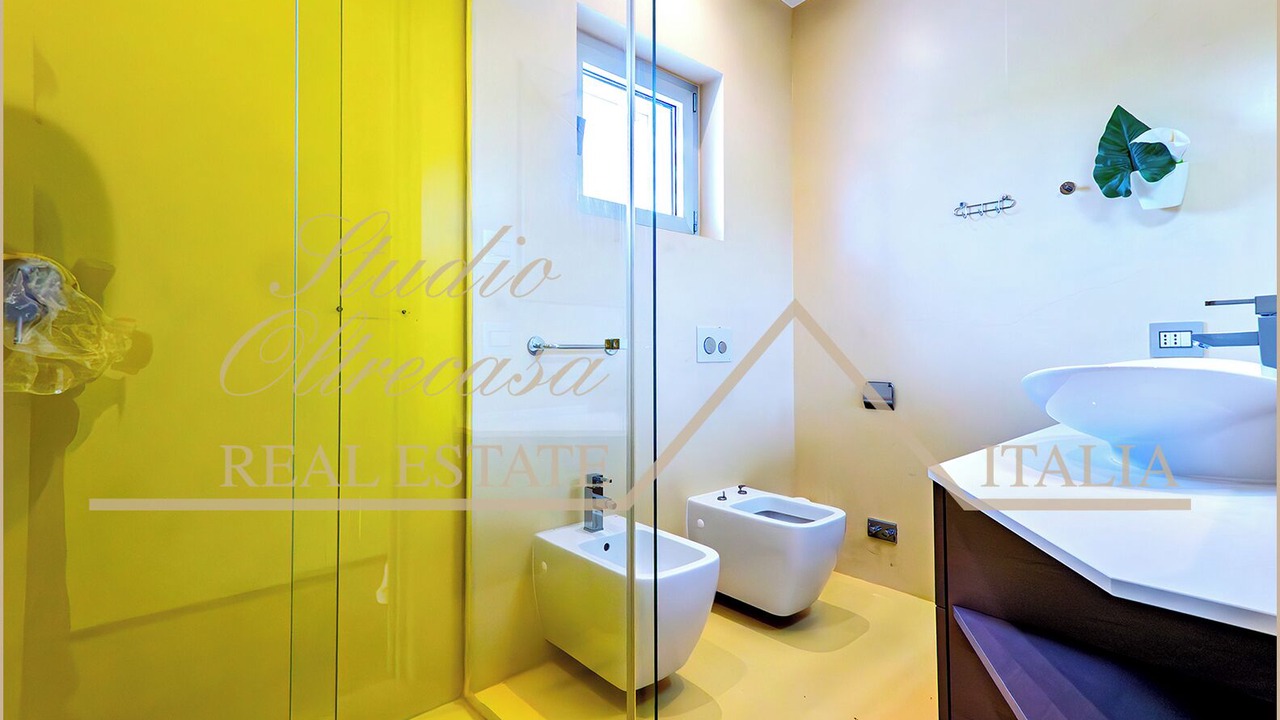 Photo of Bathroom in Montano Lucino