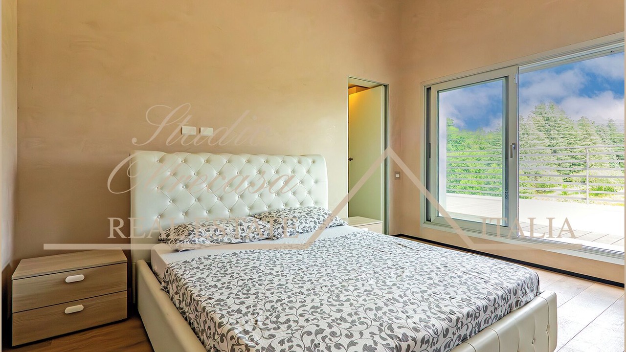Photo of Bedroom in Montano Lucino