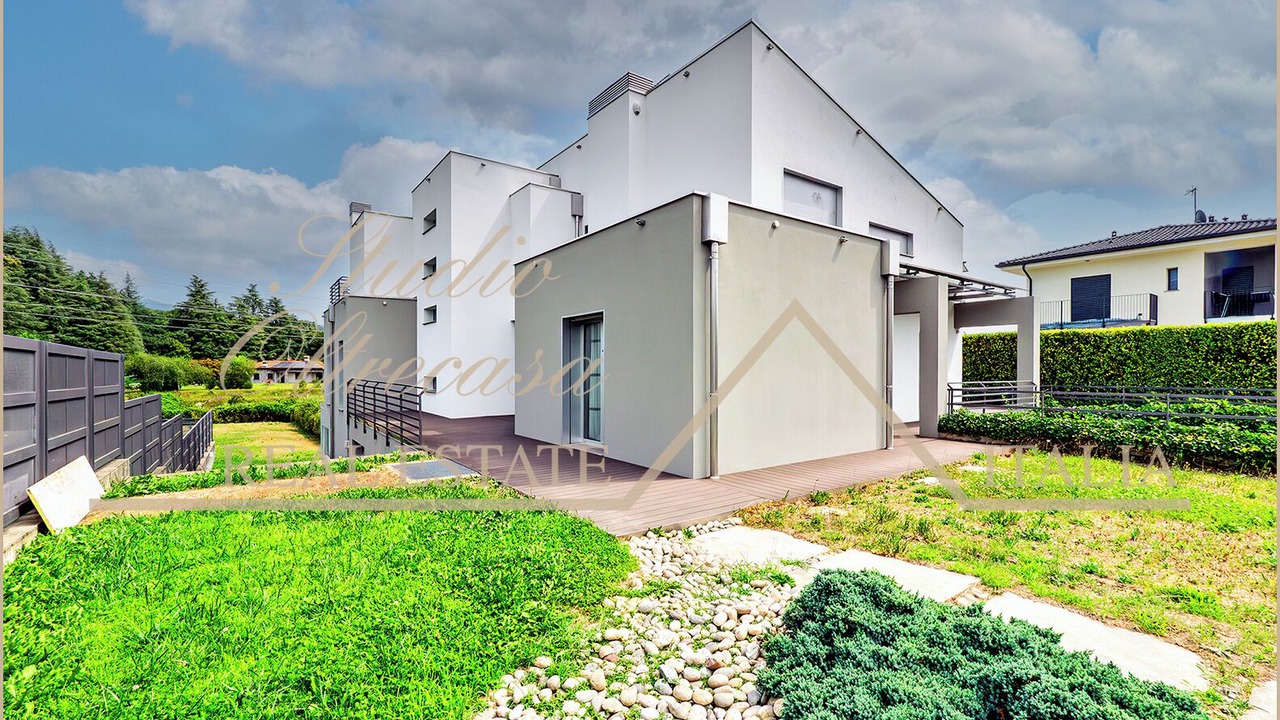 Photo of Outdoor in Montano Lucino