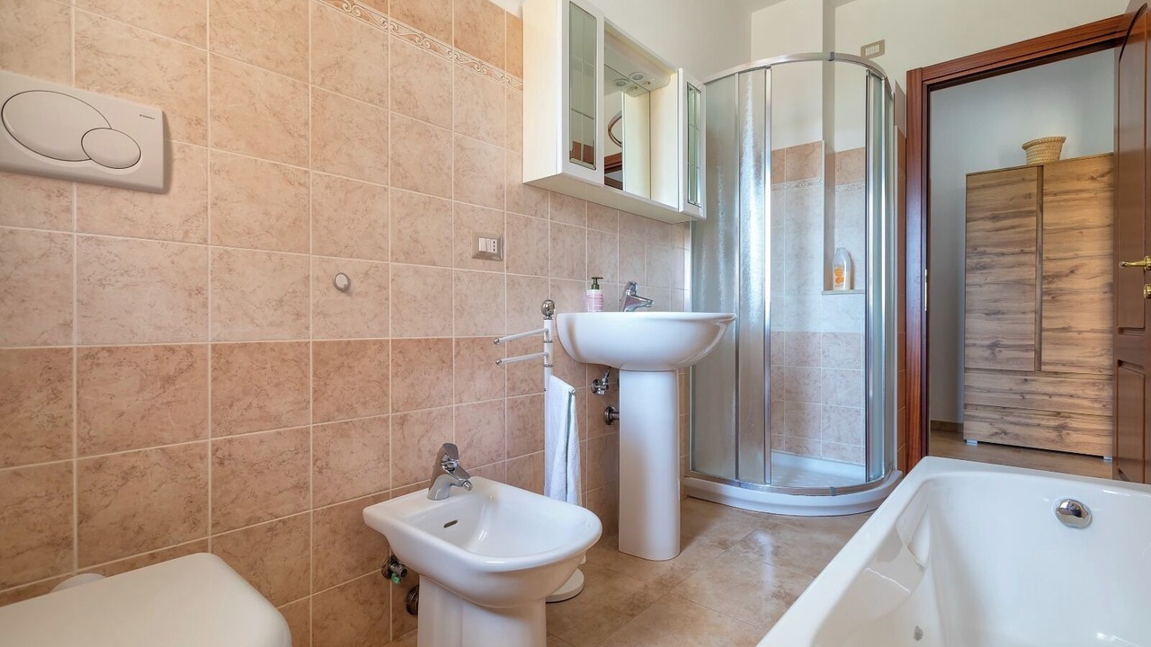 Photo of Bathroom in Olmedo