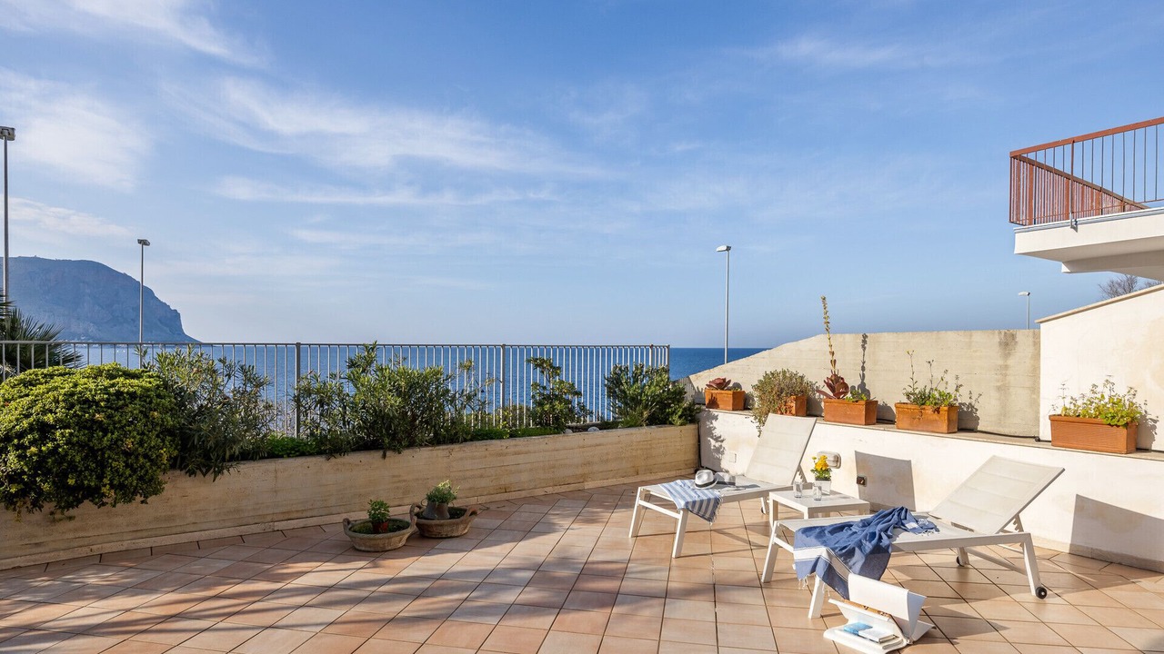 Photo of Patio Balcony in Addaura